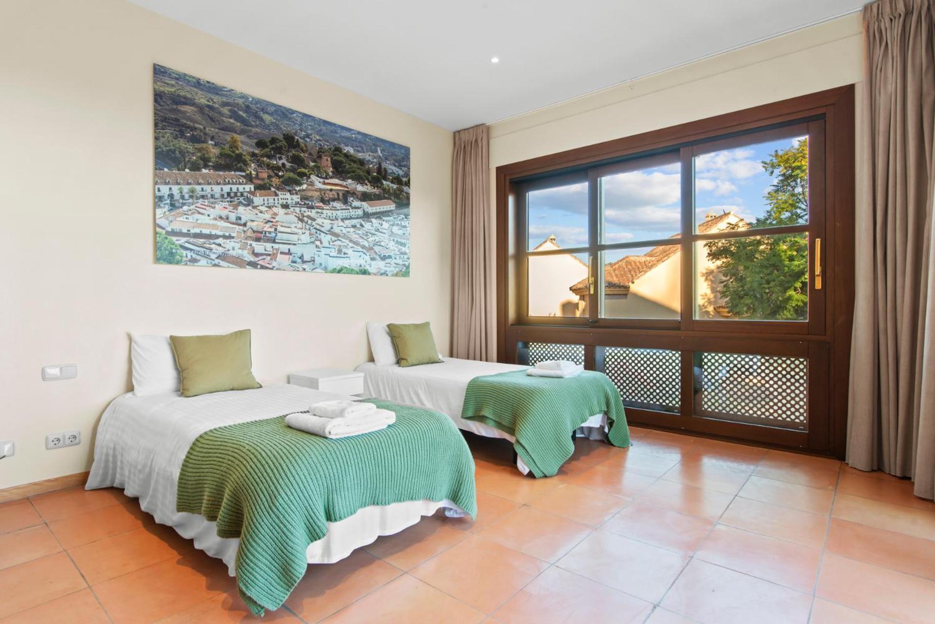 Luxury Villa Robledal By Mabiente - Views Of The Sea And The Golf Course 마르베야 외부 사진