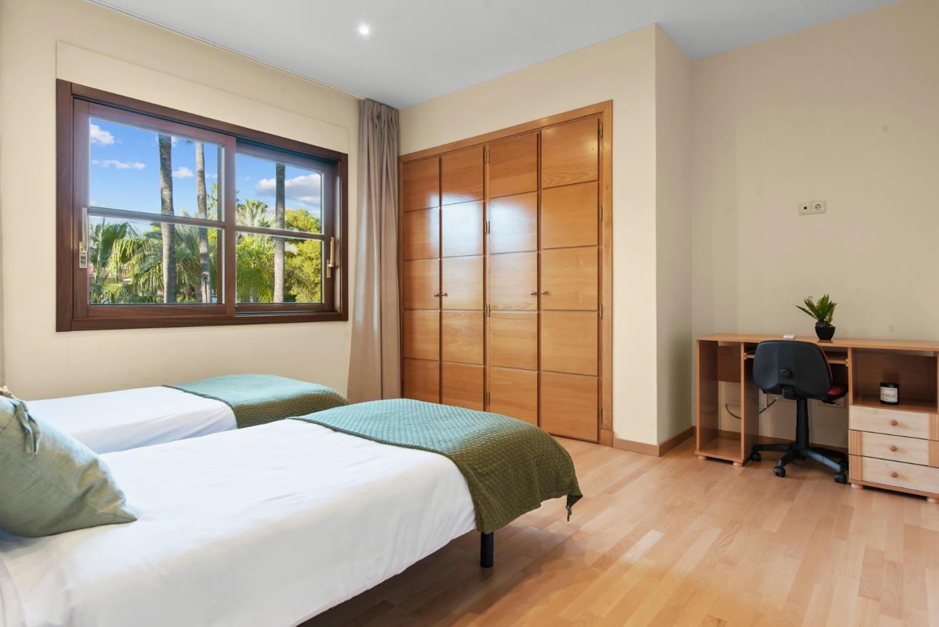 Luxury Villa Robledal By Mabiente - Views Of The Sea And The Golf Course 마르베야 외부 사진