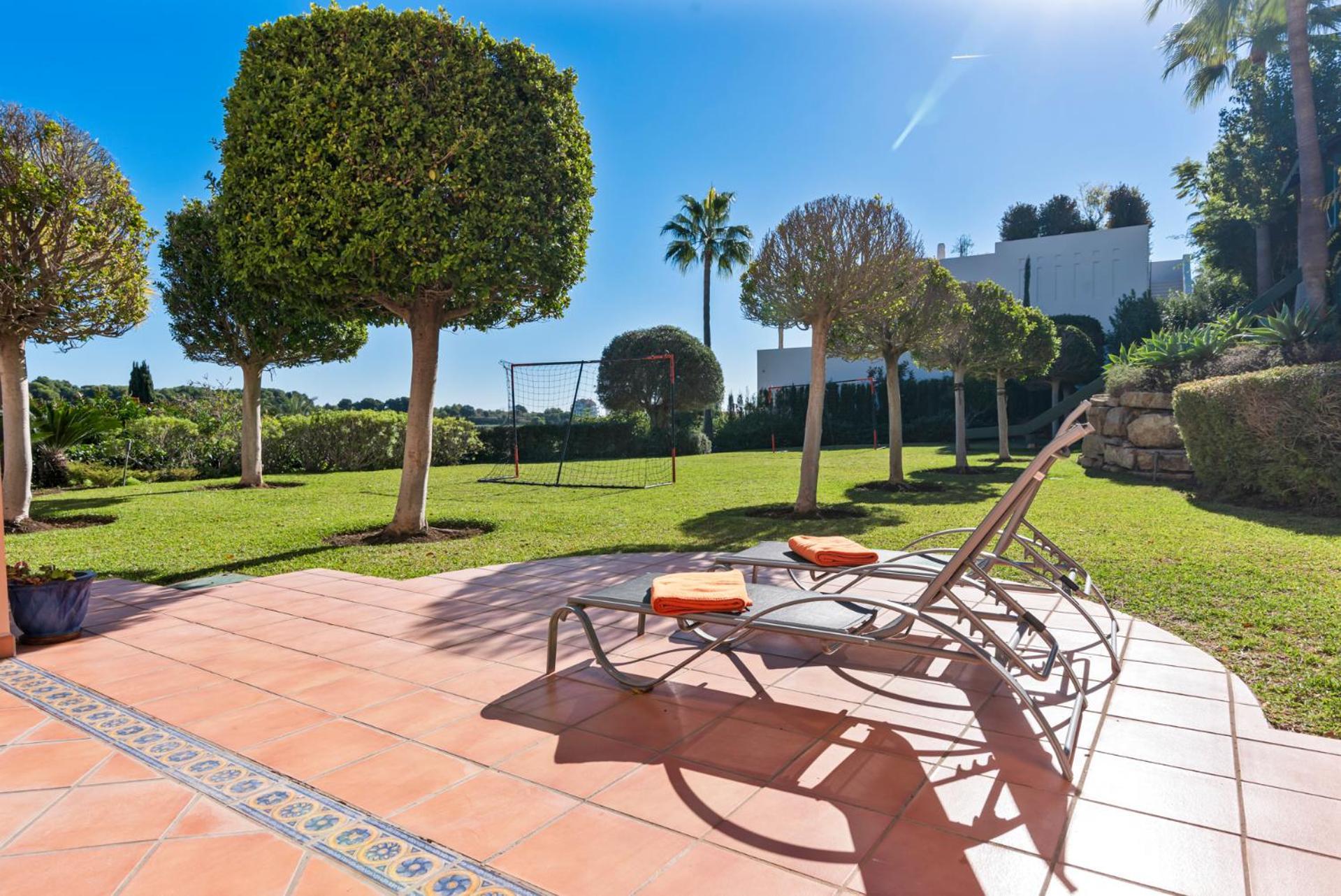 Luxury Villa Robledal By Mabiente - Views Of The Sea And The Golf Course 마르베야 외부 사진